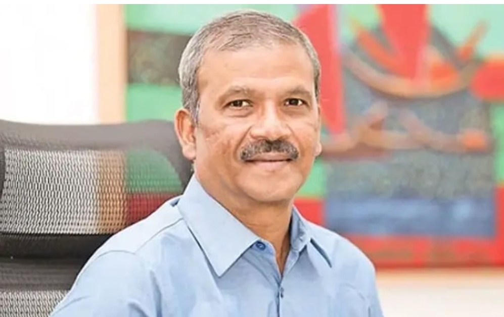 বাংলাদেশি পণ্যে শুল্ক হ্রাস: অন্তর্বর্তী সরকারের আরেকটি সাফল্য হিসেবে দেখছেন আসিফ নজরুল