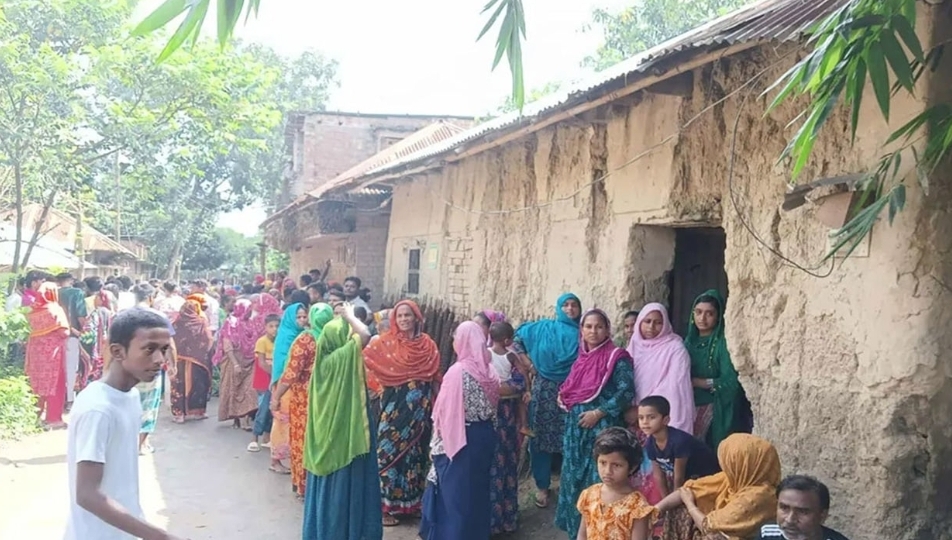 রাজশাহীতে ঋণ ও অভাবে দুই সন্তান-স্ত্রীকে হত্যার পর স্বামীর আত্মহত্যা