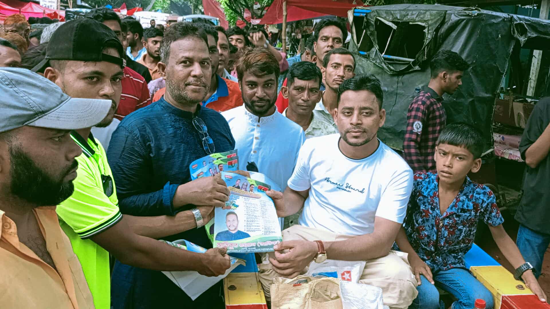 টাঙ্গাইল-৬ আসনে বিএনপি’র সম্ভাব্য প্রার্থী আতিকের গণসংযোগ ও লিফলেট বিতরণ