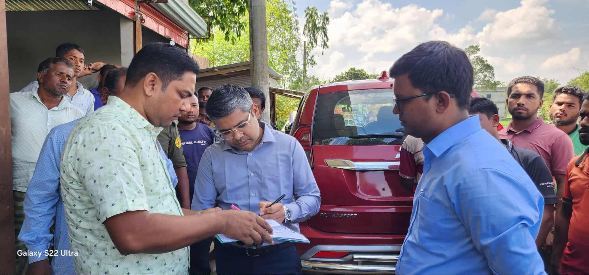 ডিমলায় অবৈধ মিনি পেট্রোল পাম্পে অভিযান, জরিমানা ও পাম্প বন্ধ