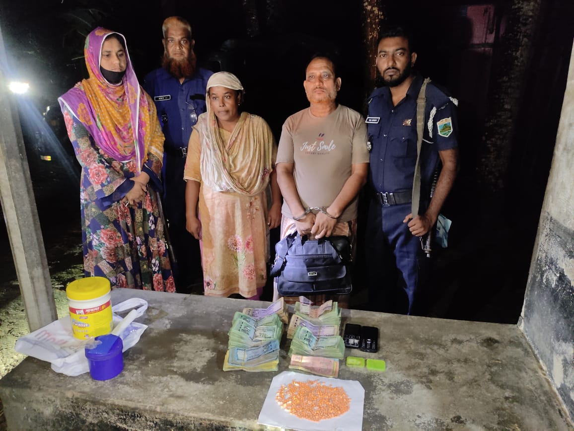 বদলগাছিতে সেনা অভিযানে ইয়াবাসহ দম্পতি আটক