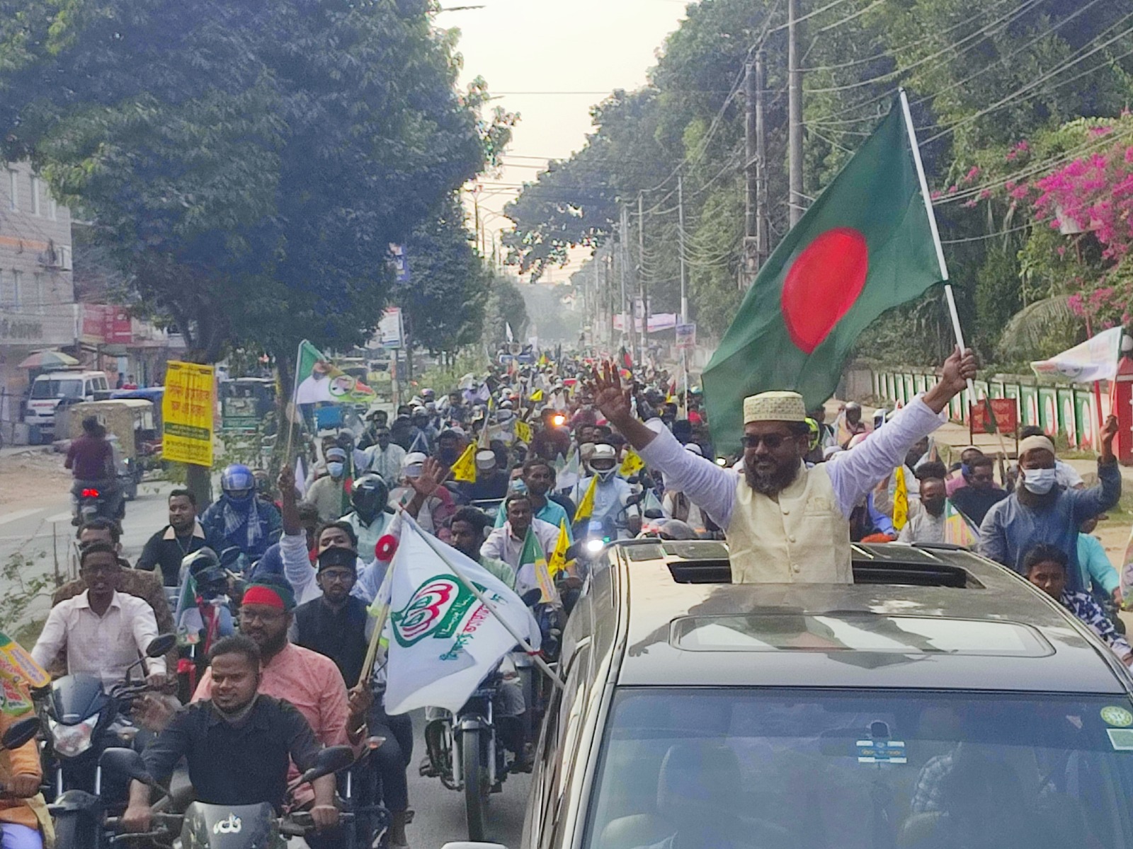 ঠাকুরগাঁওয়ে জামায়াতের শক্তির প্রদর্শন: ১০ হাজার মোটরসাইকেলের শোডাউন