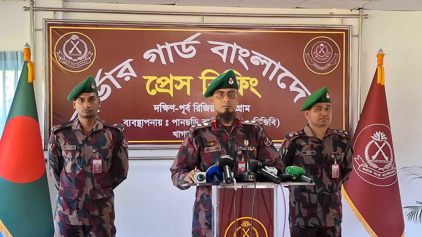 চট্টগ্রাম এলাকায় চোরাকারবারিদের আতঙ্কের নাম বিজিবি