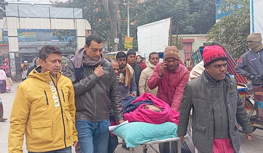 যশোরে ছুরিকাঘাতে আহত জুলাই আন্দোলনে গুলিবিদ্ধ এনাম সিদ্দিকী