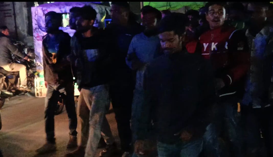 ঠাকুরগাঁওয়ে নিষেধাজ্ঞা ভেঙে আওয়ামী লীগের কর্মসূচি, যুবদল-ছাত্রদলের প্রতিবাদ মিছিল 