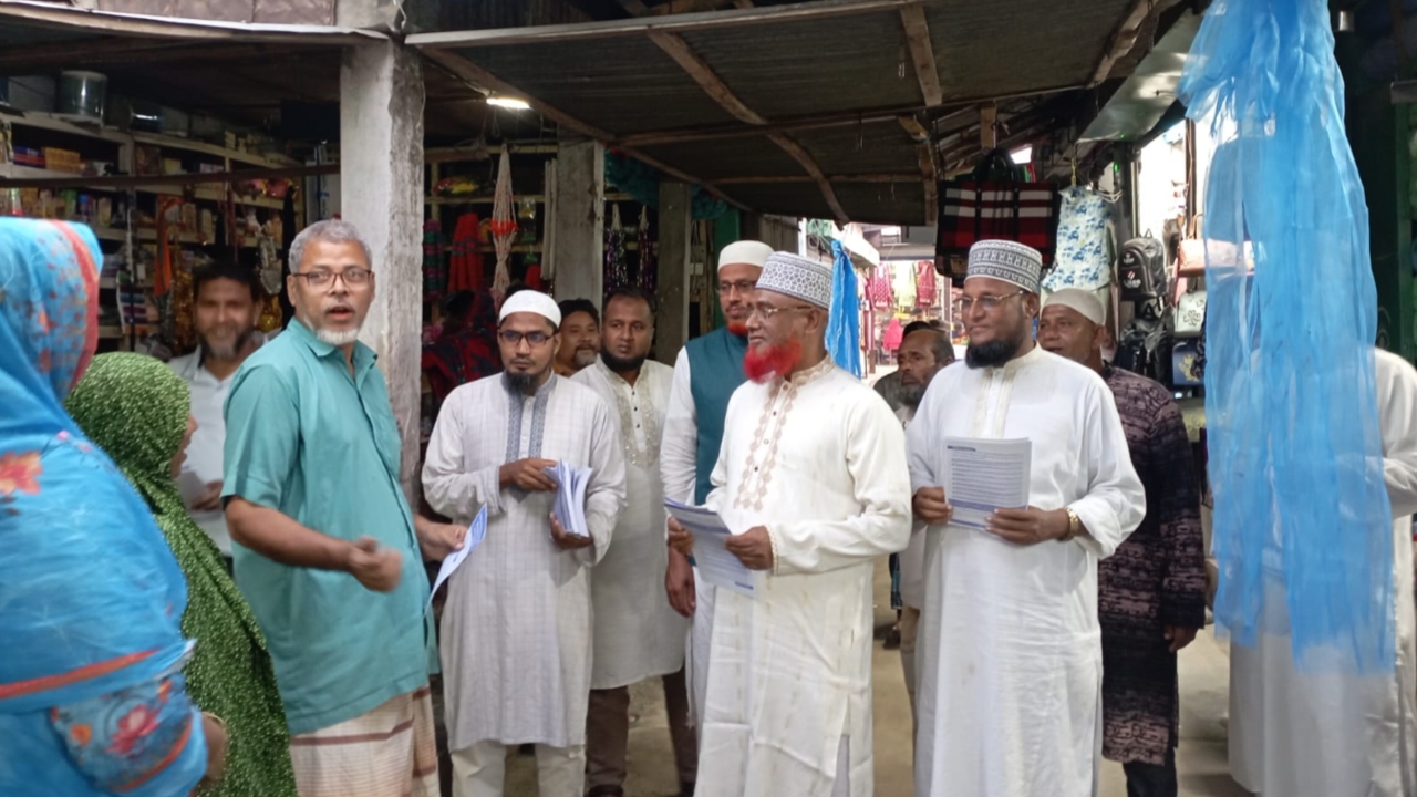 এমপি আব্দুস সাত্তারের নেতৃত্বে ডিমলায় গণভোটের দাবিতে লিফলেট বিতরণ