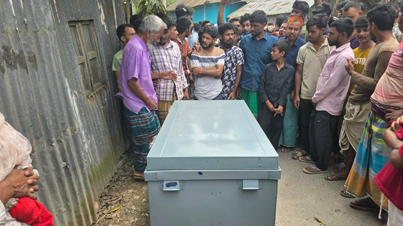 শ্রীবরদীতে ট্রাংকের ভেতর অজ্ঞাত নারীর লাশ উদ্ধার, এলাকায় চাঞ্চল্য