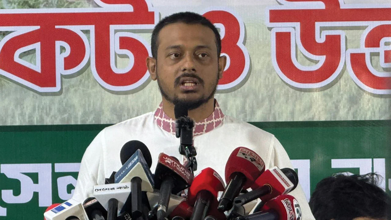 সরকারের সব কার্ড ব্যর্থ হলে লাল কার্ড দেখানো হবে: নাসীরুদ্দীন পাটওয়ারী